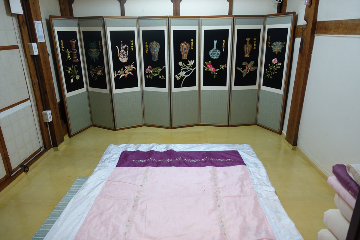 Hanok House Bedding