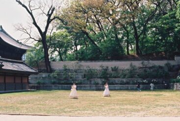 Hanbok wearing