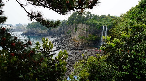 Jeongbang waterfalls