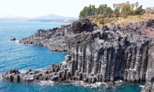 Read more about the article 12 Top Rated Attractions on Jeju Island