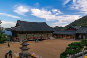 Read more about the article 7 Must-See Temples in Busan